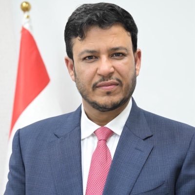 العليمي: أبناء القوات المسلحة يسطرون ملاحم البطولة والفداء في معركة تحرير باب المندب من المليشيات الحوثية