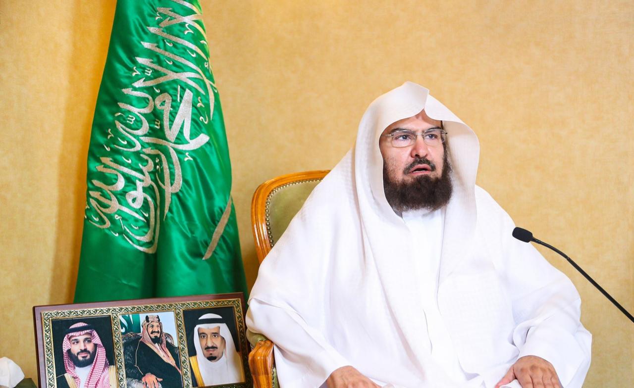 الشيخ السديس: تكرار استهداف مليشيا الحوثي الإرهابية لمكة المكرمة والمدينة المنورة يؤكد إجرامها ونواياها الخبيثة تجاه المسلمين ومقدساتهم