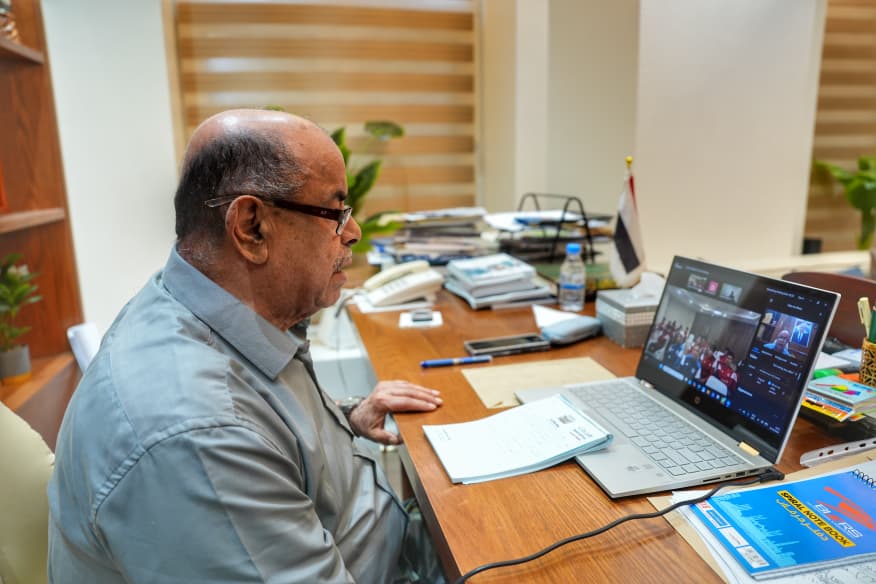 عضو مجلس القيادة الخنبشي يبارك تأهل منتخب الناشئين إلى نصف نهائي كأس الخليج