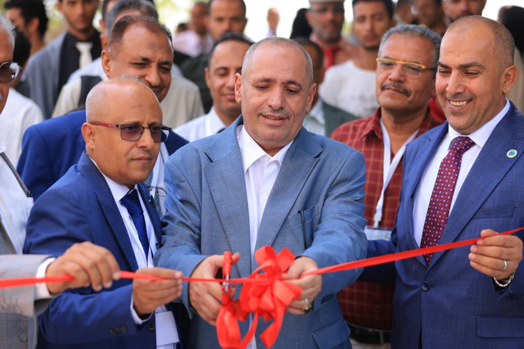 افتتاح أعمال المؤتمر الطلابي للبحث والابتكار بجامع